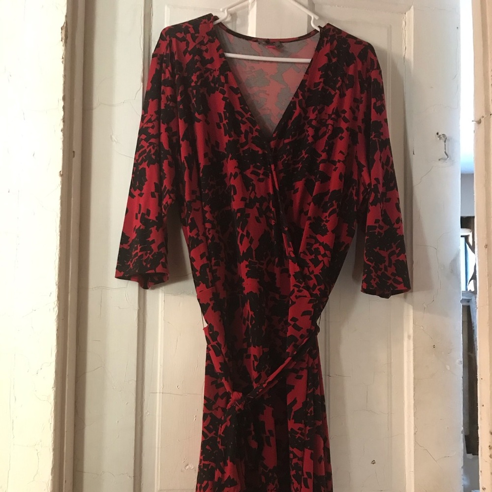 Red/black wrap dress